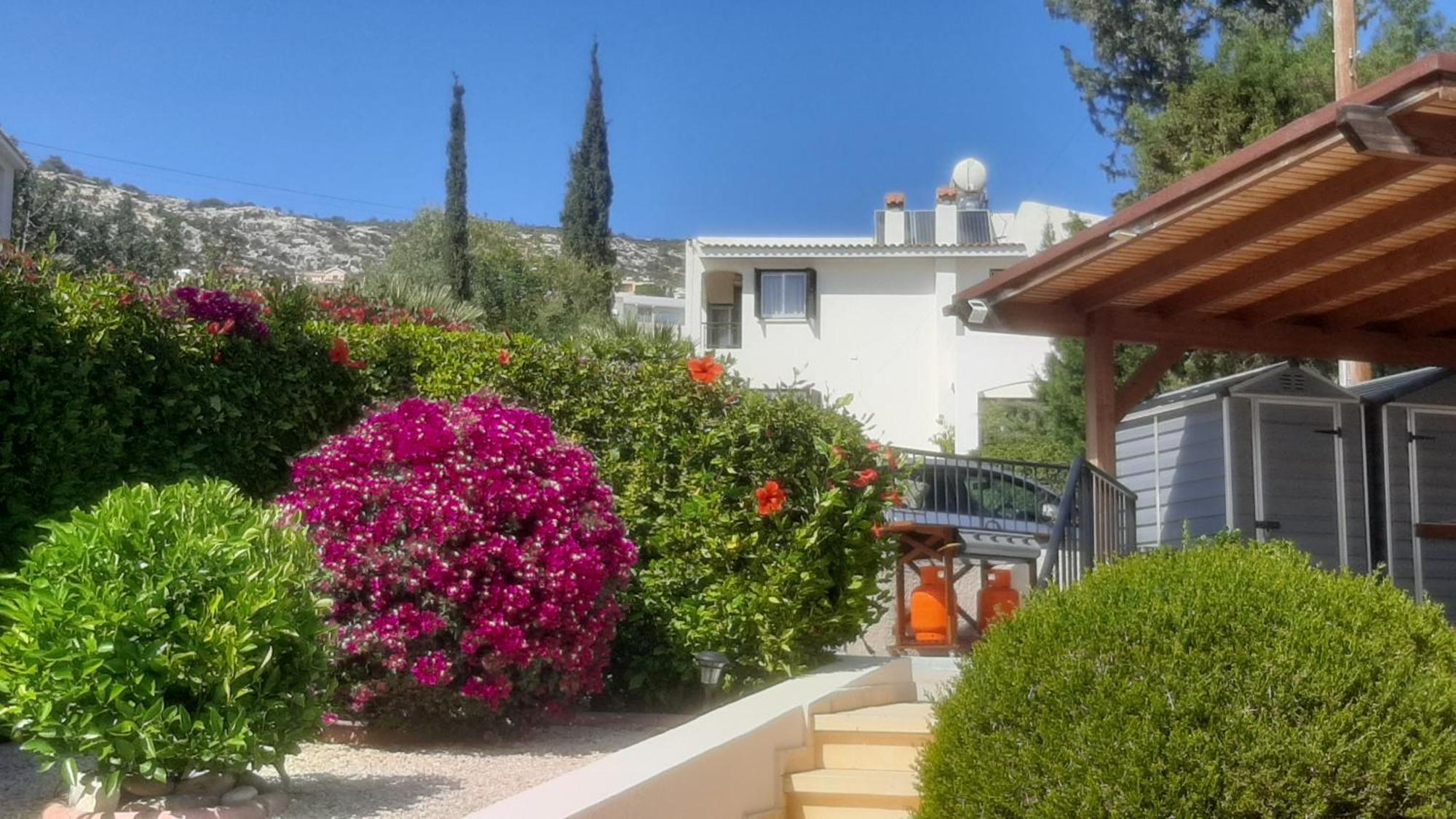Villa Holiday: Seafront Retreat With Pool In Paphos